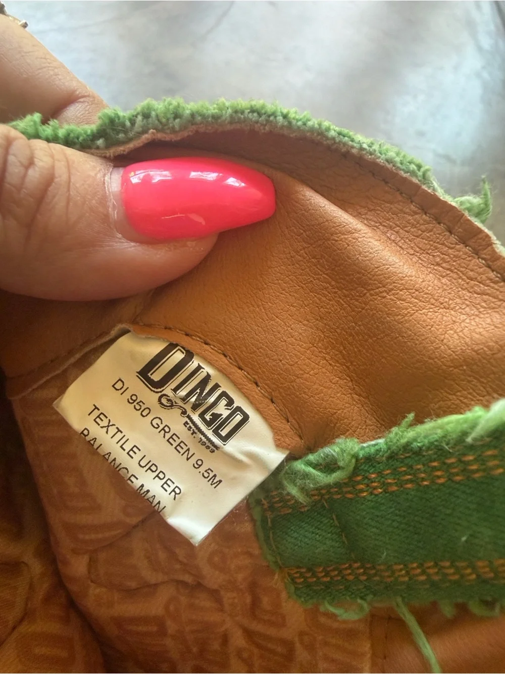 dingo Orange Joyride Shortie Boot Box Label